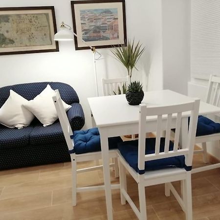 Casa Da Praia Da Poca - Apartamento Tulipa Estoril Bagian luar foto