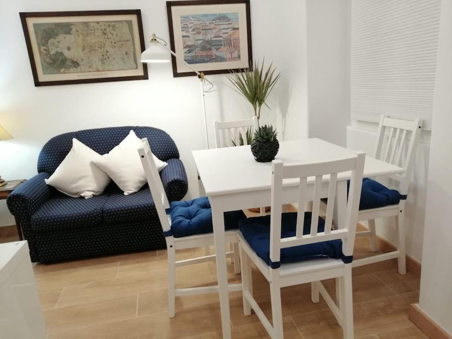 Casa Da Praia Da Poca - Apartamento Tulipa Estoril Bagian luar foto