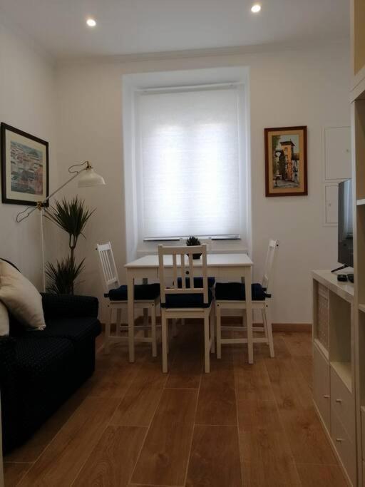 Casa Da Praia Da Poca - Apartamento Tulipa Estoril Bagian luar foto