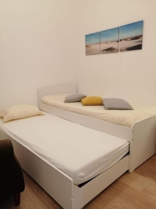Casa Da Praia Da Poca - Apartamento Tulipa Estoril Bagian luar foto
